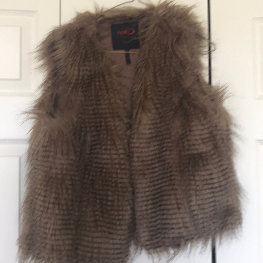 Faux fur vest